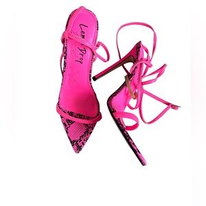 Hot Pink Heels